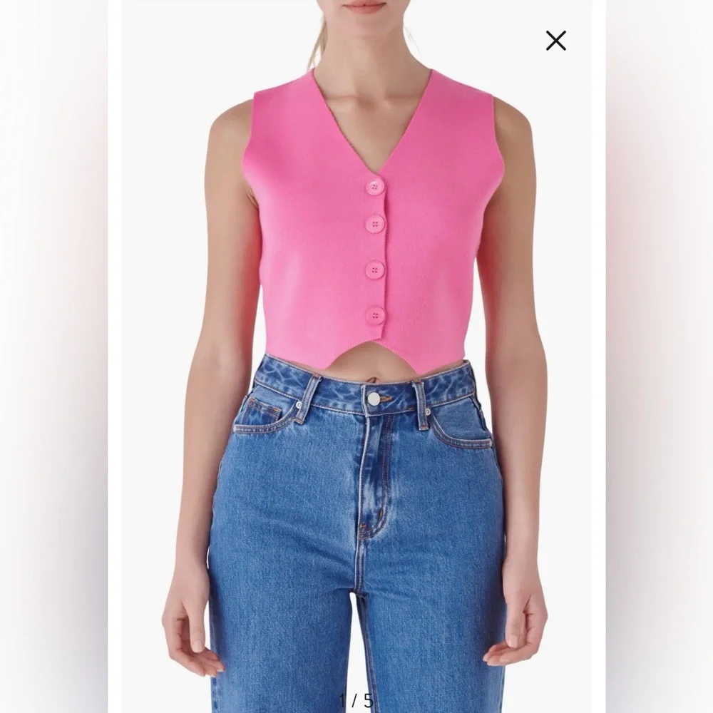 NWT $70 ENDLESS ROSE PINK
SWEATER VEST TOP Women’s size small - Picture 2 of 5
